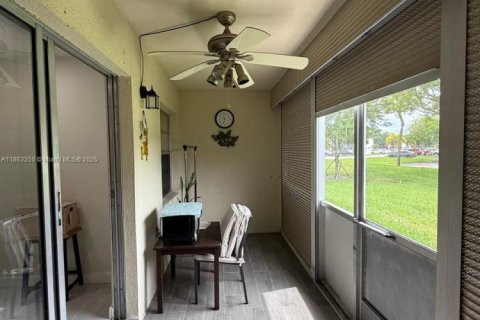 Купить кондоминиум в Пемброк-Пайнс, Флорида 2 спальни, 108.32м2, № 1898265 - фото 6