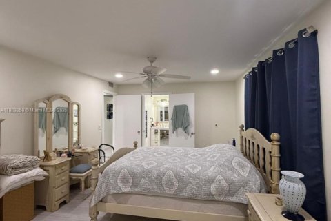 Купить кондоминиум в Пемброк-Пайнс, Флорида 2 спальни, 108.32м2, № 1898265 - фото 20