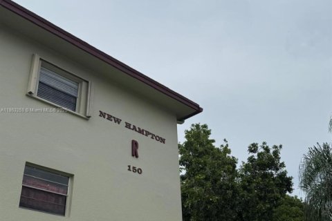 Купить кондоминиум в Пемброк-Пайнс, Флорида 2 спальни, 108.32м2, № 1898265 - фото 4