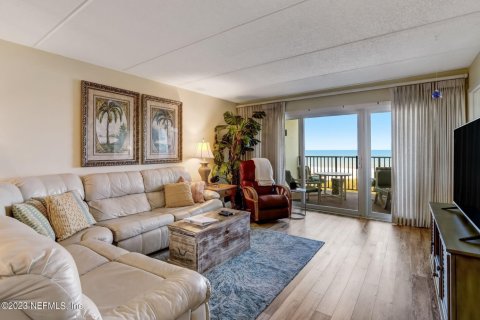Condo in Fernandina Beach, Florida, 2 bedrooms  № 817858 - photo 1