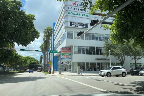 Casa en alquiler en Miami, Florida, 1 dormitorio, 46.45 m2 № 1954346 - foto 18