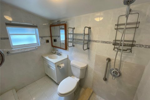 Casa en alquiler en Miami, Florida, 1 dormitorio, 46.45 m2 № 1954346 - foto 9