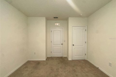 House in Kissimmee, Florida 4 bedrooms, 171.5 sq.m. № 2094898 - photo 8