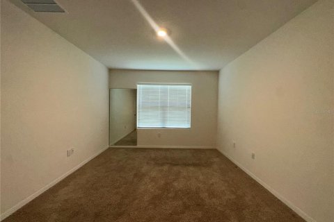 House in Kissimmee, Florida 4 bedrooms, 171.5 sq.m. № 2094898 - photo 12