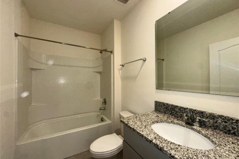 House in Kissimmee, Florida 4 bedrooms, 171.5 sq.m. № 2094898 - photo 3
