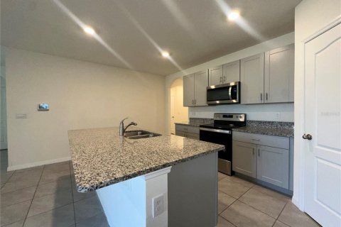 House in Kissimmee, Florida 4 bedrooms, 171.5 sq.m. № 2094898 - photo 25