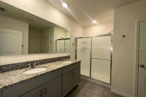 House in Kissimmee, Florida 4 bedrooms, 171.5 sq.m. № 2094898 - photo 16
