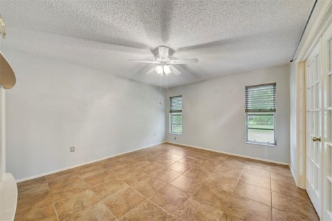 House in Port Richey, Florida 2 bedrooms, 154.03 sq.m. № 1773194 - photo 22