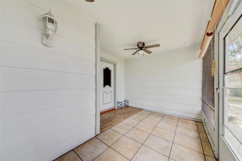 House in Port Richey, Florida 2 bedrooms, 154.03 sq.m. № 1773194 - photo 5