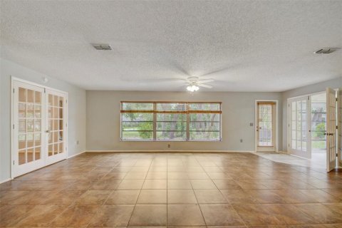 House in Port Richey, Florida 2 bedrooms, 154.03 sq.m. № 1773194 - photo 14