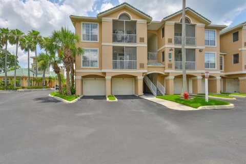 Condominio en venta en Tampa, Florida, 1 dormitorio, 89.56 m2 № 1805652 - foto 1