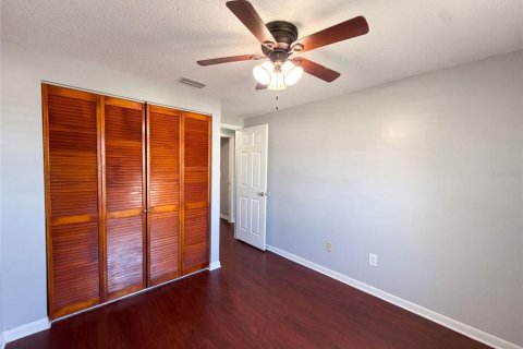 Villa ou maison à vendre à Tampa, Floride: 3 chambres, 101.17 m2 № 2419955 - photo 10