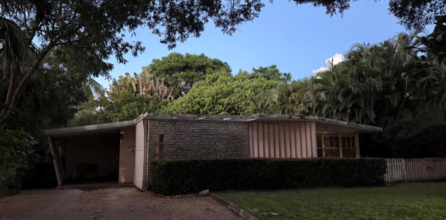 Villa ou maison à West Palm Beach, Floride 2 chambres, 111.67 m2 № 2418005