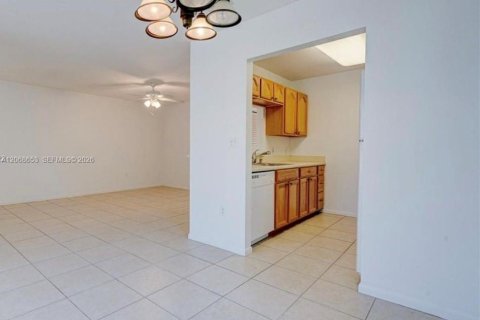 Propiedad comercial en venta en Tavernier, Florida, 167.6 m2 № 2304877 - foto 8
