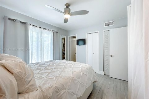 Condominio en venta en Miami, Florida, 1 dormitorio, 48.22 m2 № 2034515 - foto 16