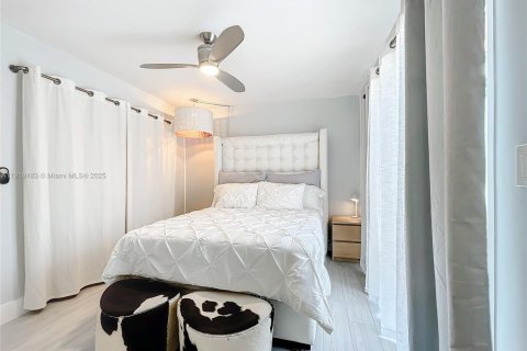 Condominio en venta en Miami, Florida, 1 dormitorio, 48.22 m2 № 2034515 - foto 20