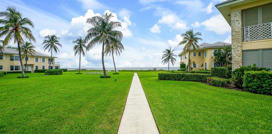 Condominio en Delray Beach, Florida, 2 dormitorios № 618263