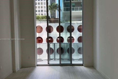 Condo in Miami, Florida, 1 bedroom  № 2067813 - photo 7