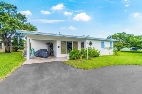 Casa en venta en Hollywood, Florida, 2 dormitorios, 102.01 m2 № 2081286 - foto 3