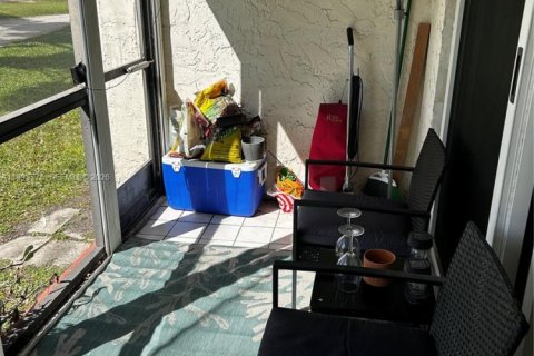 Condominio en venta en Pembroke Pines, Florida, 1 dormitorio, 83.61 m2 № 2091051 - foto 15