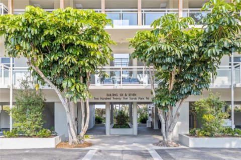 Condominio en venta en Longboat Key, Florida, 1 dormitorio, 59.64 m2 № 1521076 - foto 2