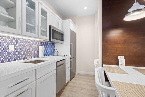 Condominio en venta en Longboat Key, Florida, 1 dormitorio, 59.64 m2 № 1521076 - foto 6