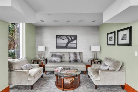 Condo in Tampa, Florida, 2 bedrooms  № 1565918 - photo 26