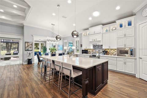 Casa en venta en Lady Lake, Florida, 4 dormitorios, 269.42 m2 № 1422814 - foto 5