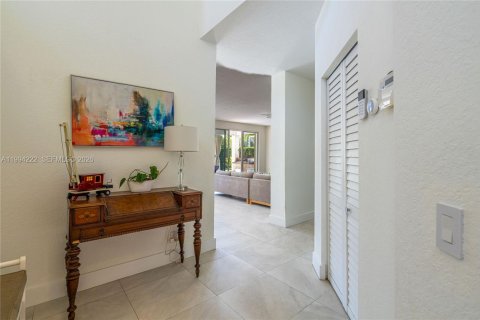 Casa en venta en Weston, Florida, 5 dormitorios, 290.04 m2 № 2056537 - foto 10