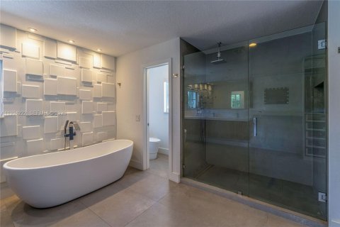 Casa en venta en Weston, Florida, 5 dormitorios, 290.04 m2 № 2056537 - foto 30