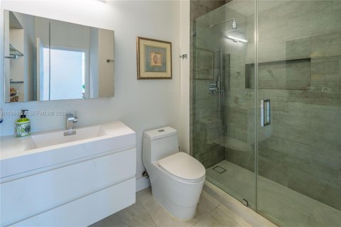 Casa en venta en Weston, Florida, 5 dormitorios, 290.04 m2 № 2056537 - foto 22