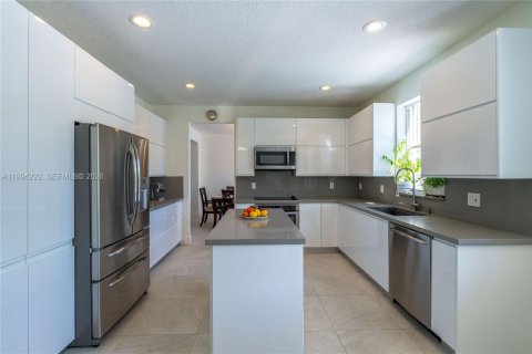 Casa en venta en Weston, Florida, 5 dormitorios, 290.04 m2 № 2056537 - foto 13