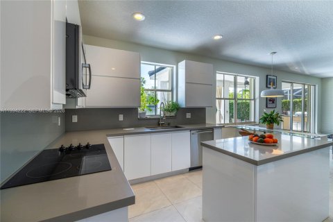 Casa en venta en Weston, Florida, 5 dormitorios, 290.04 m2 № 2056537 - foto 19