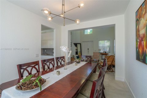 Casa en venta en Weston, Florida, 5 dormitorios, 290.04 m2 № 2056537 - foto 12