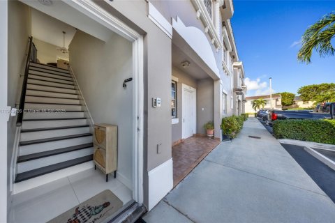 Copropriété à vendre à Hialeah, Floride: 2 chambres, 90.02 m2 № 1954741 - photo 24