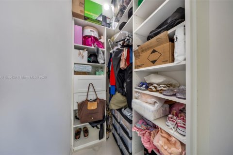 Copropriété à vendre à Hialeah, Floride: 2 chambres, 90.02 m2 № 1954741 - photo 23