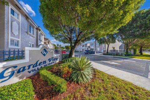 Copropriété à vendre à Hialeah, Floride: 2 chambres, 90.02 m2 № 1954741 - photo 27