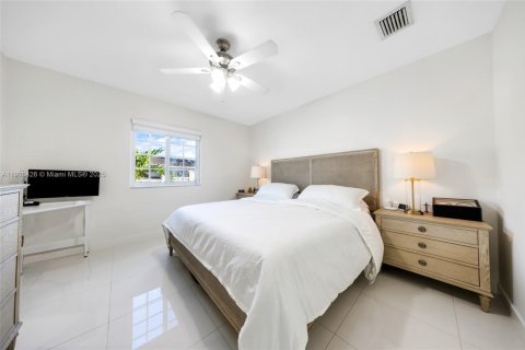 Copropriété à vendre à Hialeah, Floride: 2 chambres, 90.02 m2 № 1954741 - photo 14