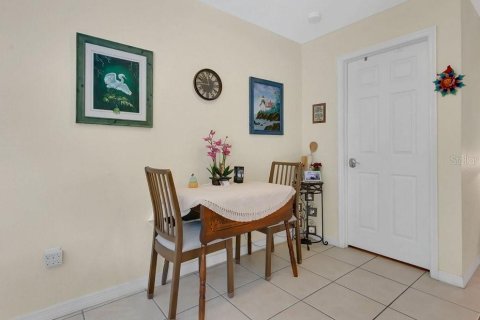 House in Orlando, Florida 3 bedrooms, 131.74 sq.m. № 1911948 - photo 10