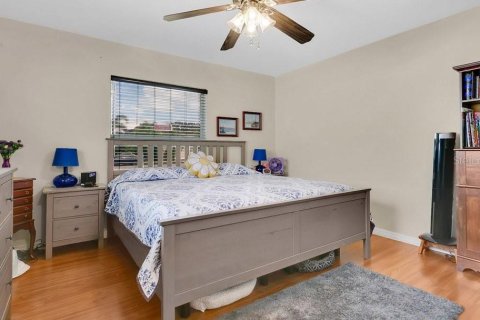 House in Orlando, Florida 3 bedrooms, 131.74 sq.m. № 1911948 - photo 13
