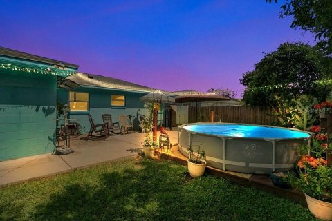 House in Orlando, Florida 3 bedrooms, 131.74 sq.m. № 1911948 - photo 18