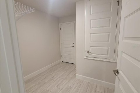 Casa en venta en Dade City, Florida, 4 dormitorios, 204.38 m2 № 1916556 - foto 12