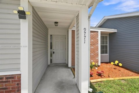 Villa ou maison à vendre à Miramar, Floride: 3 chambres, 90.21 m2 № 2314034 - photo 4