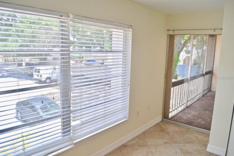 Copropriété à louer à Sarasota, Floride: 2 chambres, 104.24 m2 № 1903334 - photo 8