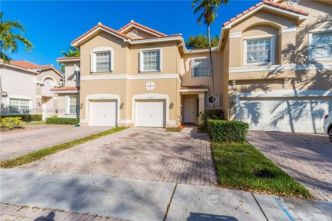 Купить таунхаус в Мирамар, Флорида 3 спальни, 166.57м2, № 2011633 - фото 25