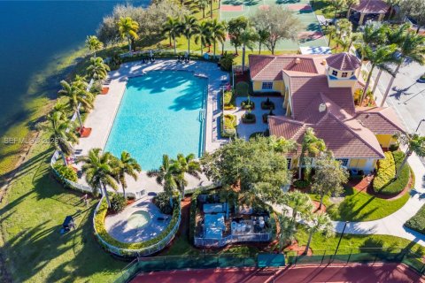 Купить таунхаус в Мирамар, Флорида 3 спальни, 166.57м2, № 2011633 - фото 19