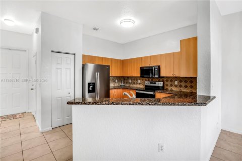 Купить таунхаус в Мирамар, Флорида 3 спальни, 166.57м2, № 2011633 - фото 7