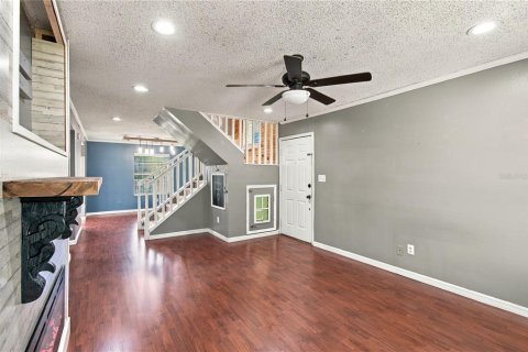 House in Orlando, Florida 3 bedrooms, 117.99 sq.m. № 2419097 - photo 10
