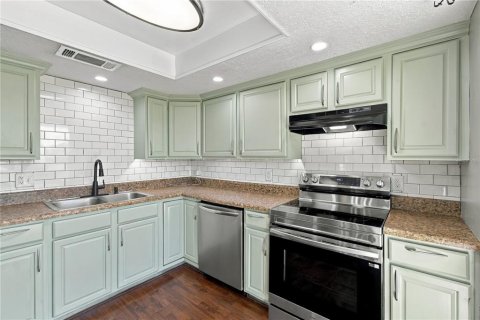 House in Orlando, Florida 3 bedrooms, 117.99 sq.m. № 2419097 - photo 19