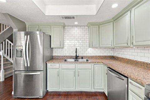 House in Orlando, Florida 3 bedrooms, 117.99 sq.m. № 2419097 - photo 20